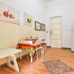 1 Bedroom Awesome In 아파트 아치레알레